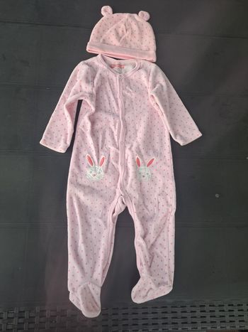 Pyjama lapin et chapeau oreilles