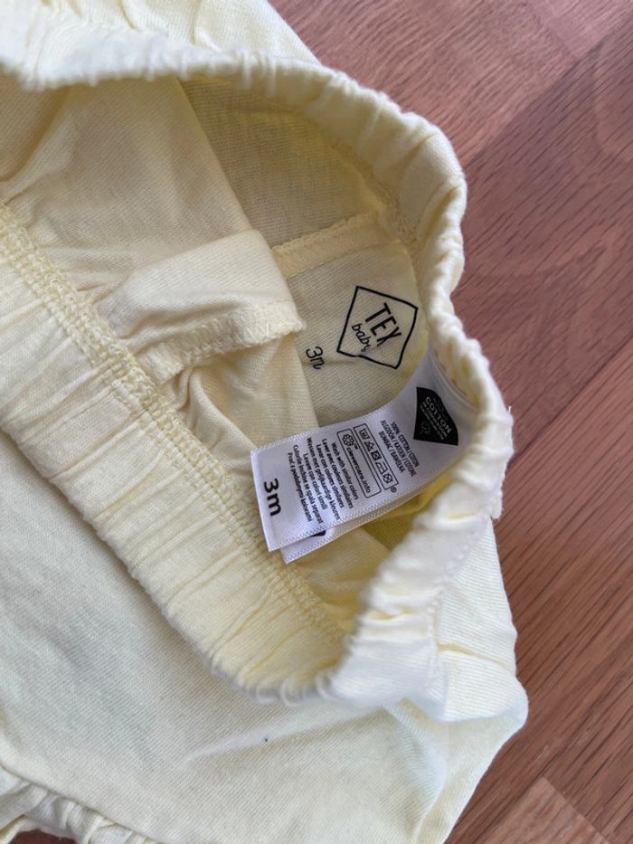 Lot de 2 shorts neufs Tex taille 3 mois - photo numéro 5