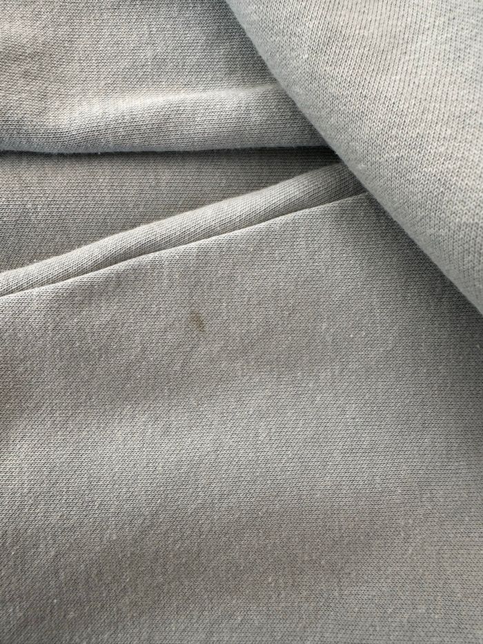 - Pull Orchestra  - 6 ans - Très bon état, mini tache - photo numéro 2