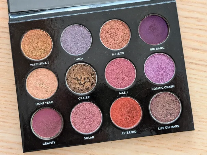 Palette Gal on Mars Glossgods - photo numéro 2