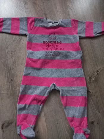 Pyjama 12 mois 'Petit bateau'