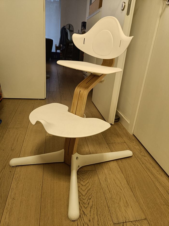 Chaise enfant ergonomique et évolutive (0-4 ans)