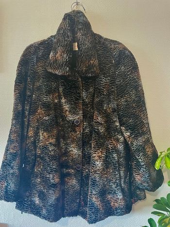 Veste fausse fourrure