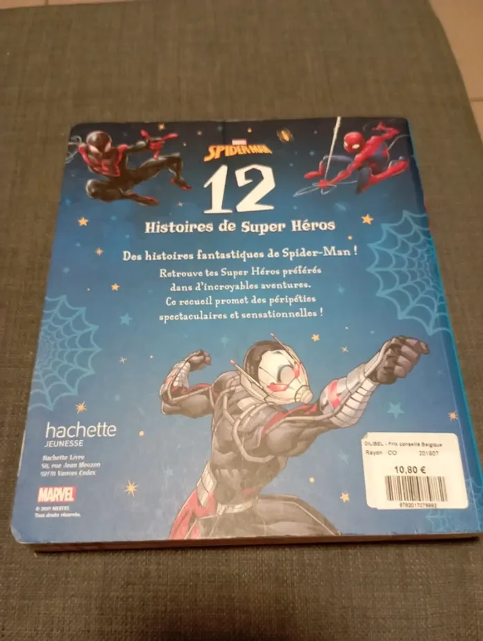 Livre spiderman de marvel - photo numéro 2