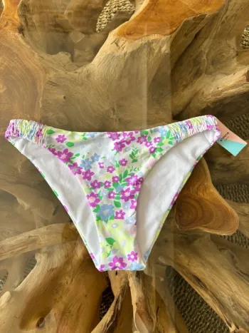 Bas de maillot de bain Ardene fleurs cheeky brésilienne
