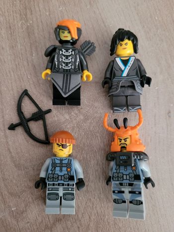 Lot de figurines lego Ninjago