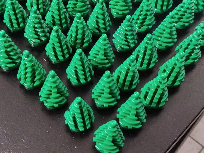 49 sapins verts Lego - parfait état - vrai Lego - photo numéro 6