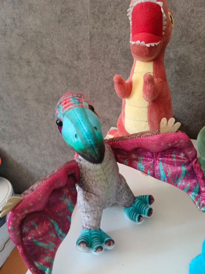 Lot peluche dinosaure - photo numéro 3
