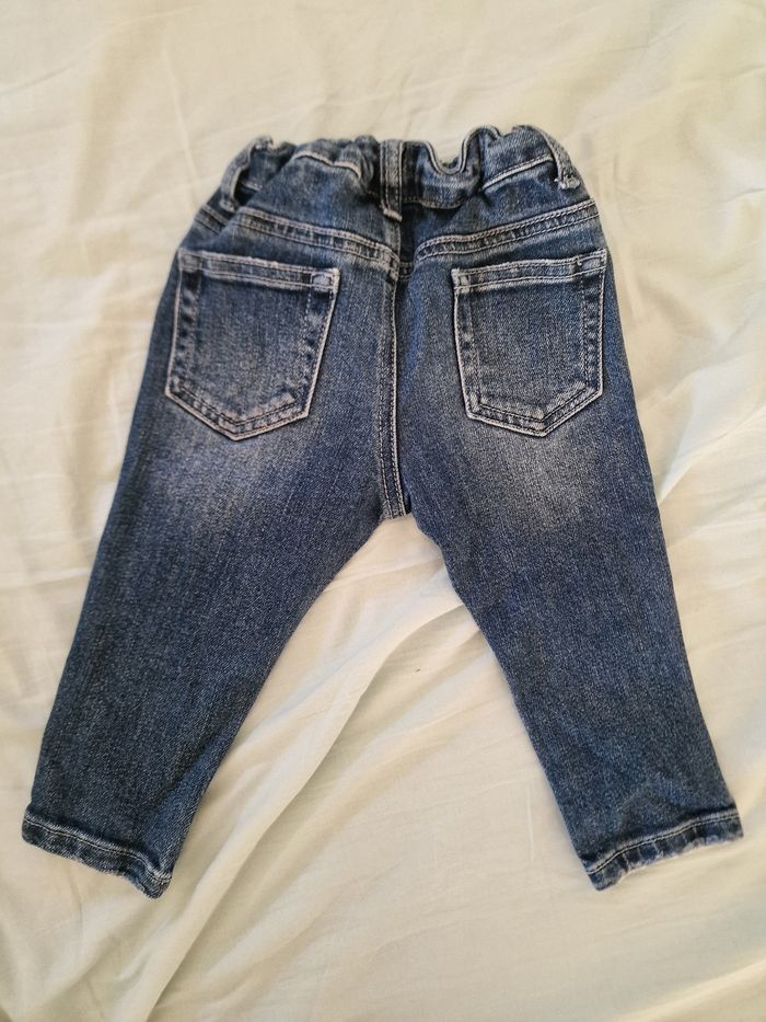 Tres beau jean's Pantalon 18 mois - photo numéro 3