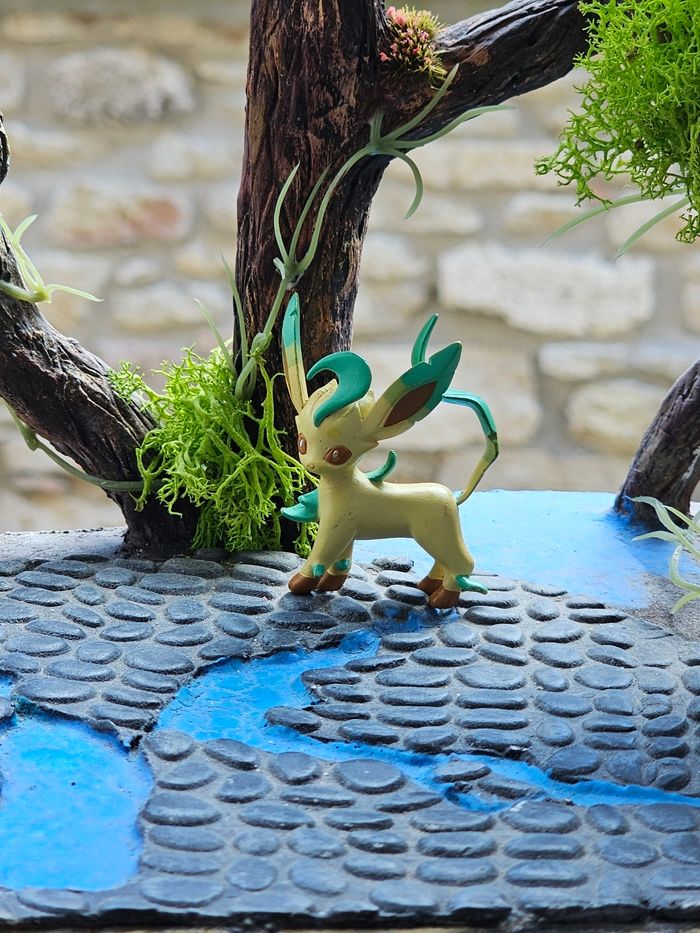 Super figurine Pokemon Nintendo tomy Phyllali - photo numéro 2