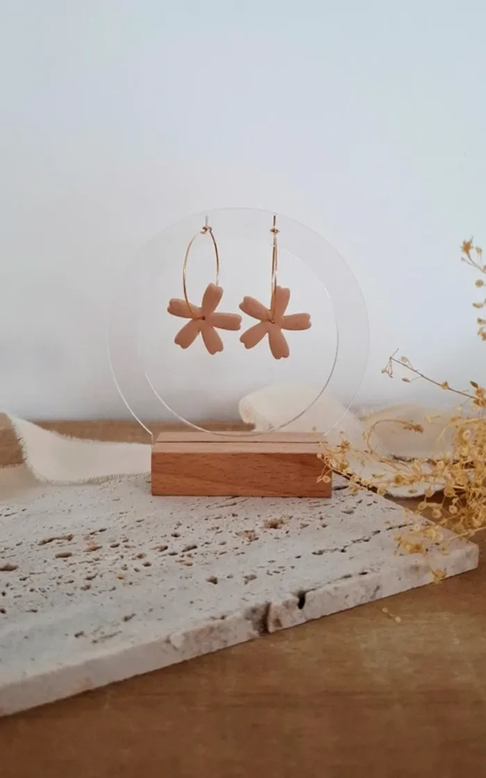 Boucles d’oreilles Fleur de Sable – Neuves, faites main avec amour 💛