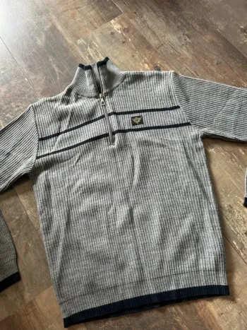 Pull gris col montant 50% laine