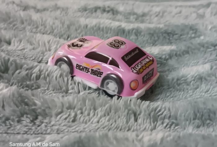 Voiture rose - photo numéro 2