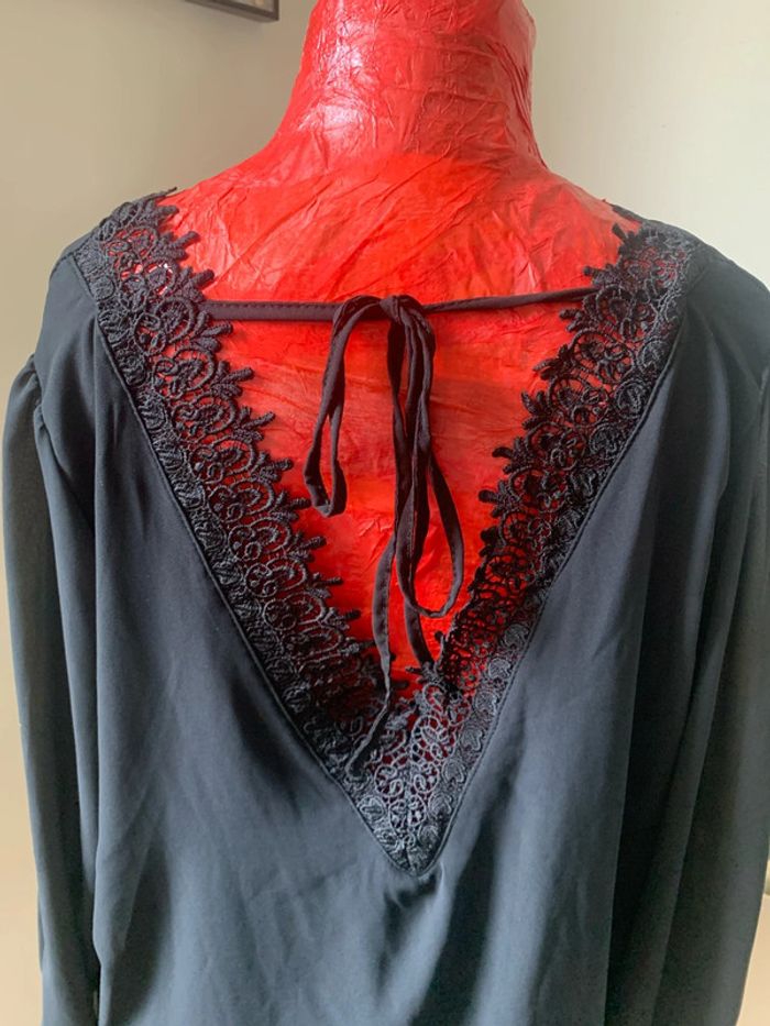 Blouse noire en voile grande taille - photo numéro 4