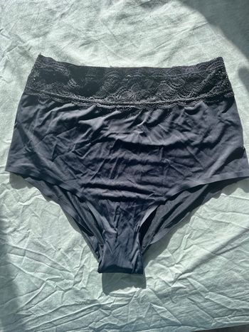 String taille haute