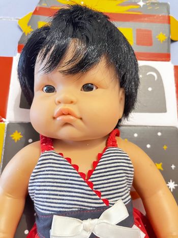 Poupée corolle asiatique