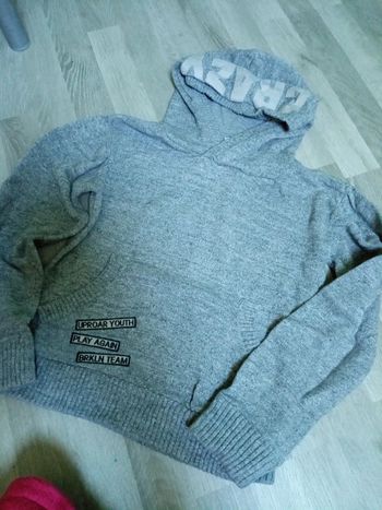 Pull garçon 12 ans tape à l'oeil très bon état