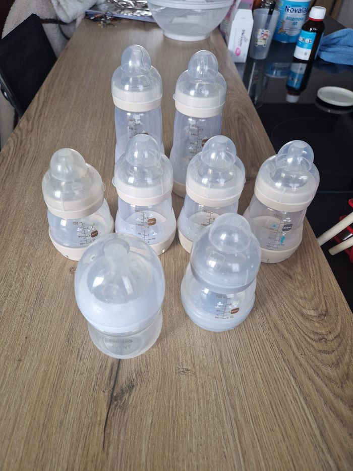 Lot de 8 biberons