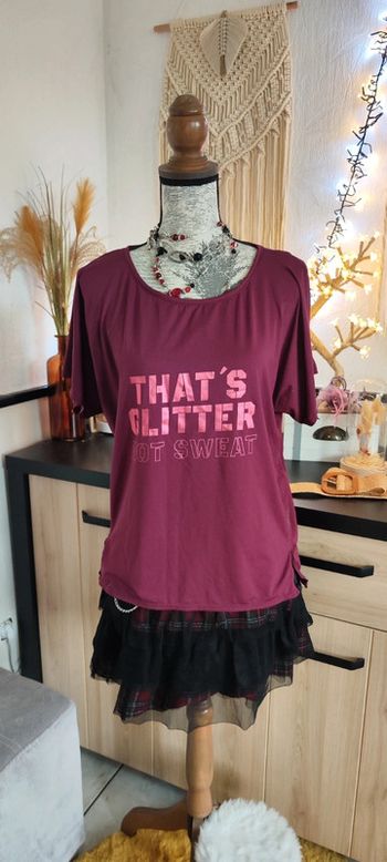 Superbe haut top tee-shirt bordeaux neuf