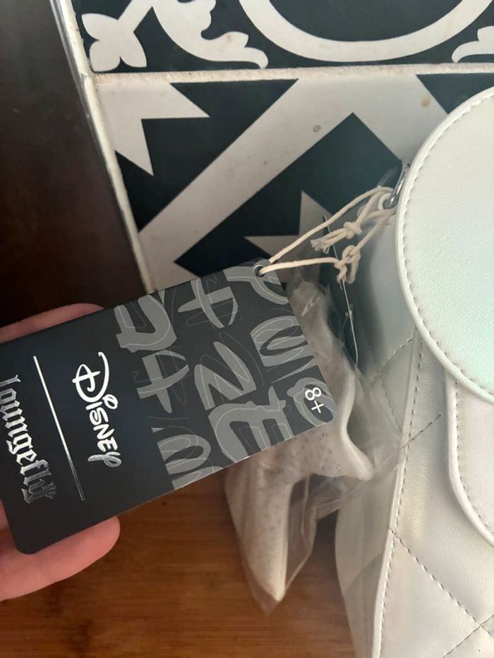 Sac à main Minnie wedding loungefly - photo numéro 4