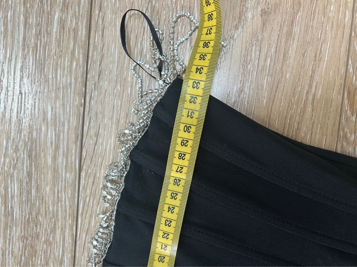 Crop top bustier  bershka noir avec franges métallique et strass - taille xs neuf - photo numéro 10