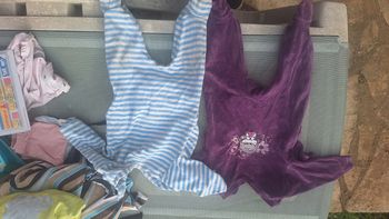 Pyjamas violet et bleu clair rayure