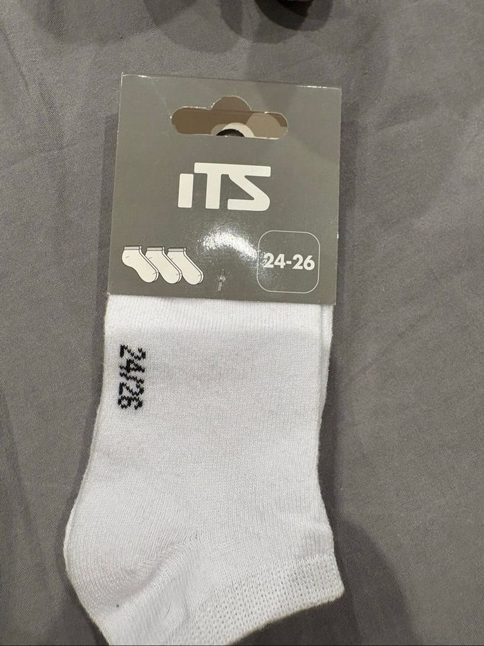 Lot chaussettes courtes blanches 24-26 – Neuf - photo numéro 2
