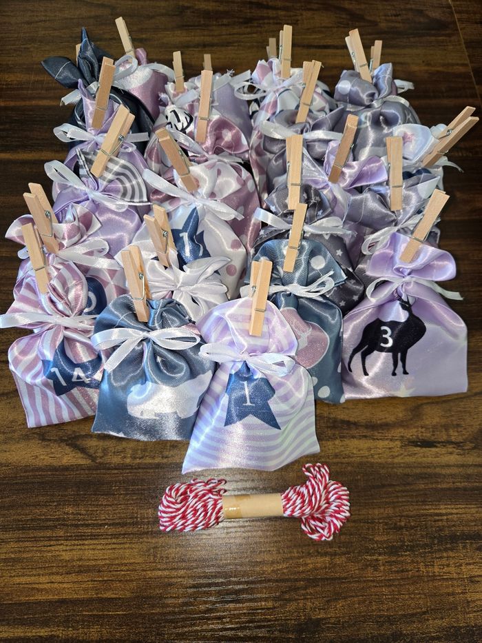 Neuf calendrier de l'avent stitch disney pochette tissu figurine - photo numéro 2