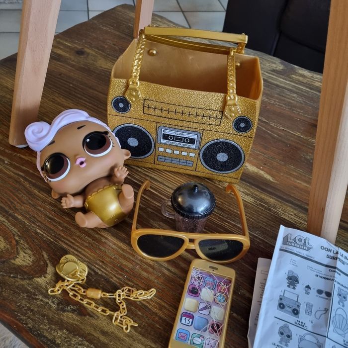 bo lot poupées et jouets LOL - photo numéro 5