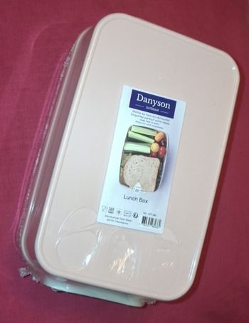 Lunch box neuve avec couverts