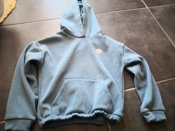 Pull à capuche bleu okaidi 8 ans