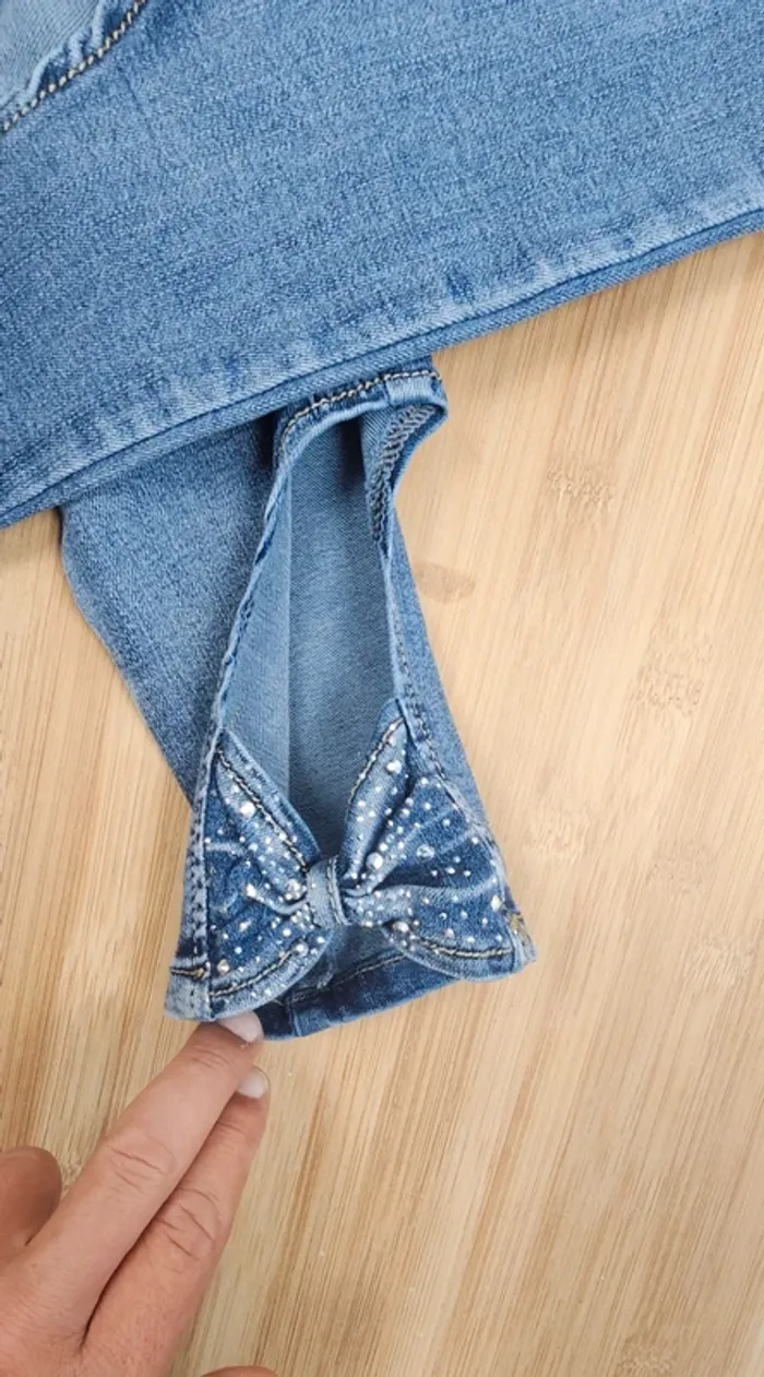 Jeans size + fantaisie T: 40 - photo numéro 3