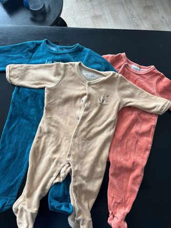 Lot 3 pyjamas velours