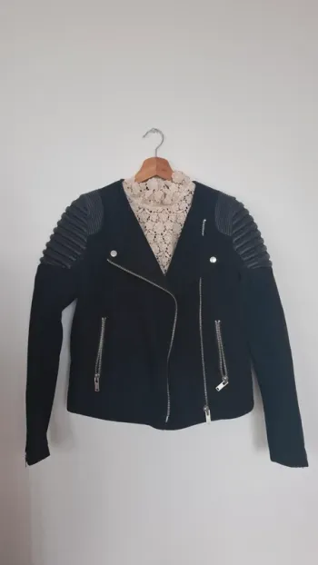Perfecto en cuir noir style rock motard Mango  Taille M  Comme neuf Parfait pour la rentrée