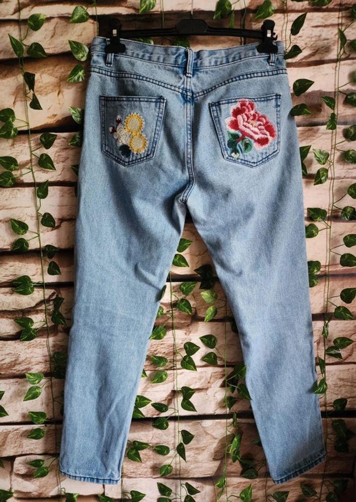 🌸Jeans Fleurie Taille 38🌸 - photo numéro 3