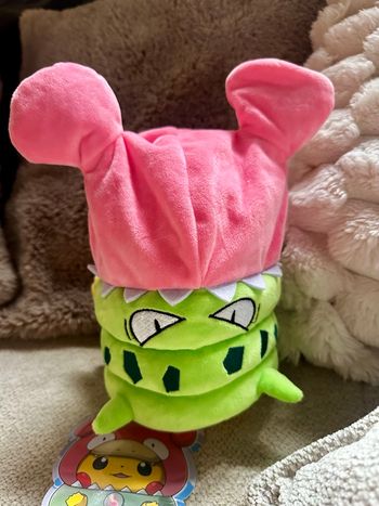 Peluche Pikachu déguisé en Slowpoke – Pokémon