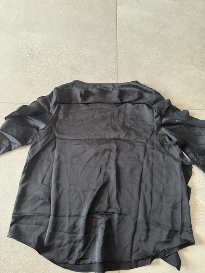 Blouse noire Zuiki, taille S, très bon état - photo numéro 4
