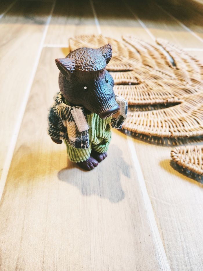 🐗Poupée petit marcassin /Sanglier Les copains de la forêt marque Berchet - photo numéro 4