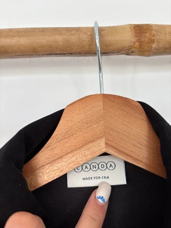 Sur chemise noire en Daim C&A taille 42/XL - photo numéro 2