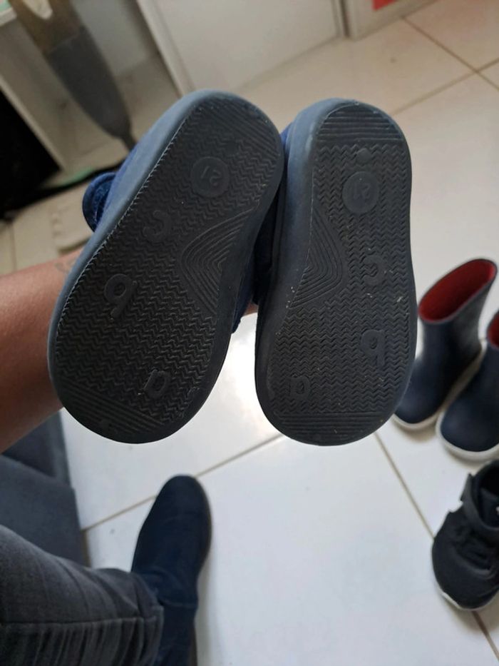 Lot chaussures taille 21 - photo numéro 4