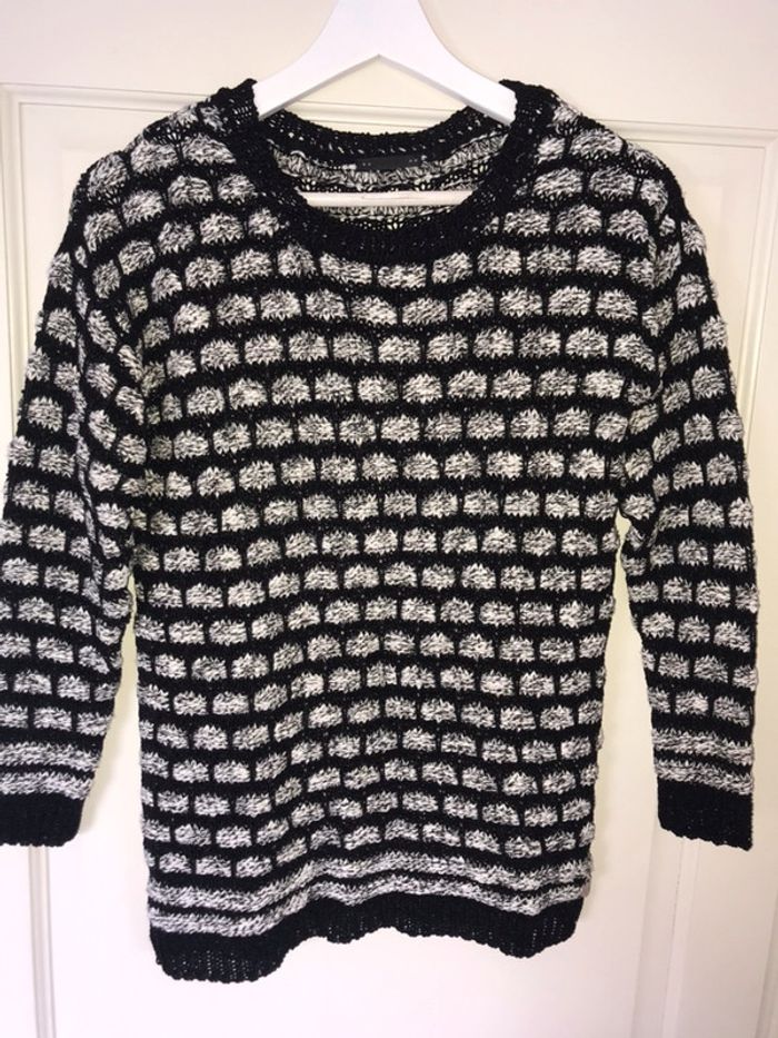 Pull noir et blanc