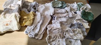 Lot vêtements bébé naissance