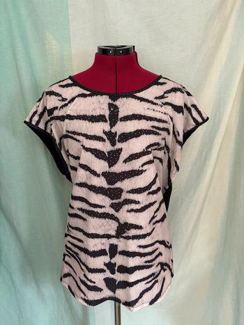 Magnifique blouse manches courtes imprimé animal avec strass