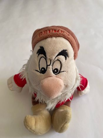Peluche Disney grincheux 