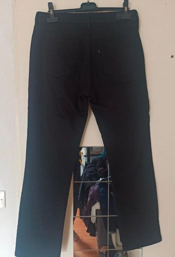 Jeans Levi's noir neuf 28