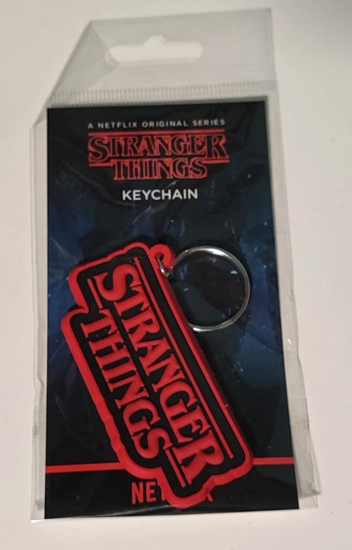 Porte-clé stranger things neuf