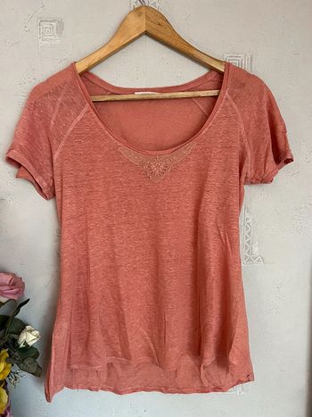 Tee-shirt corail/pêche de chez Promod