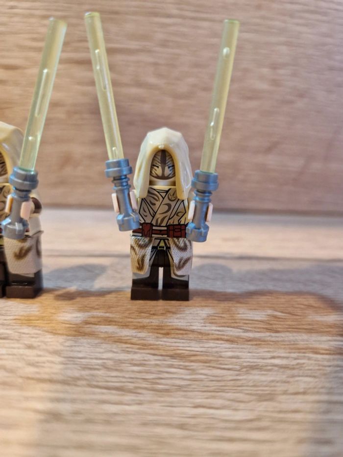 Figurines type lego 2 gardes du temple Jedi star wars - photo numéro 2