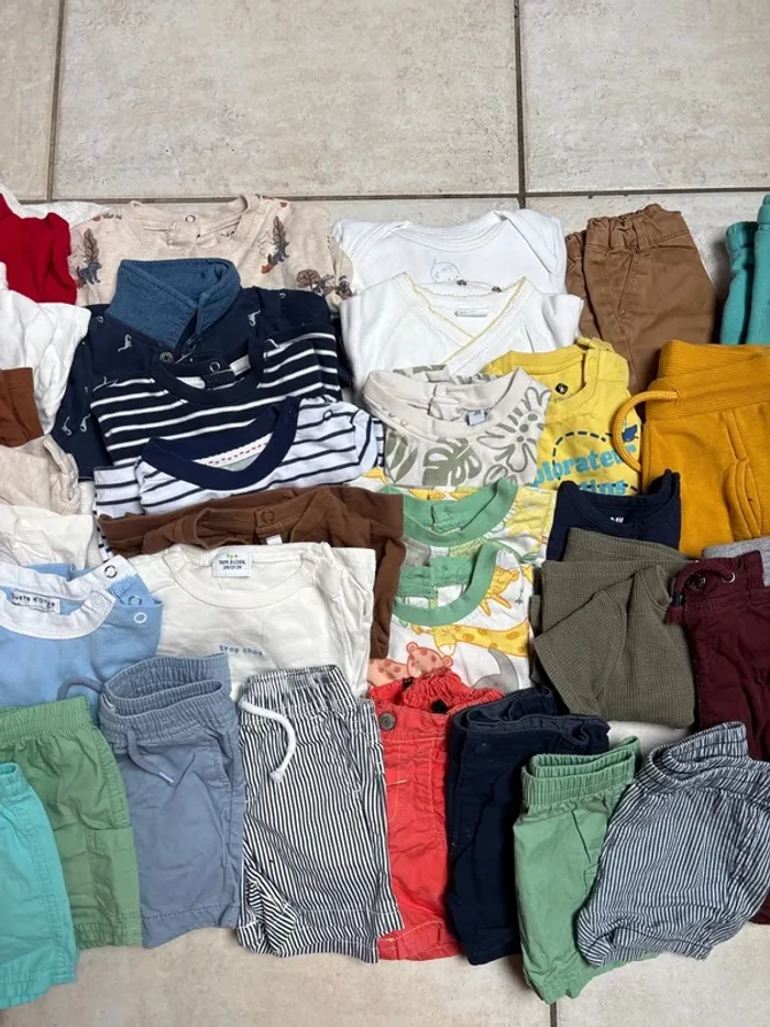 Gros lots de 34 vêtements garçons - photo numéro 3