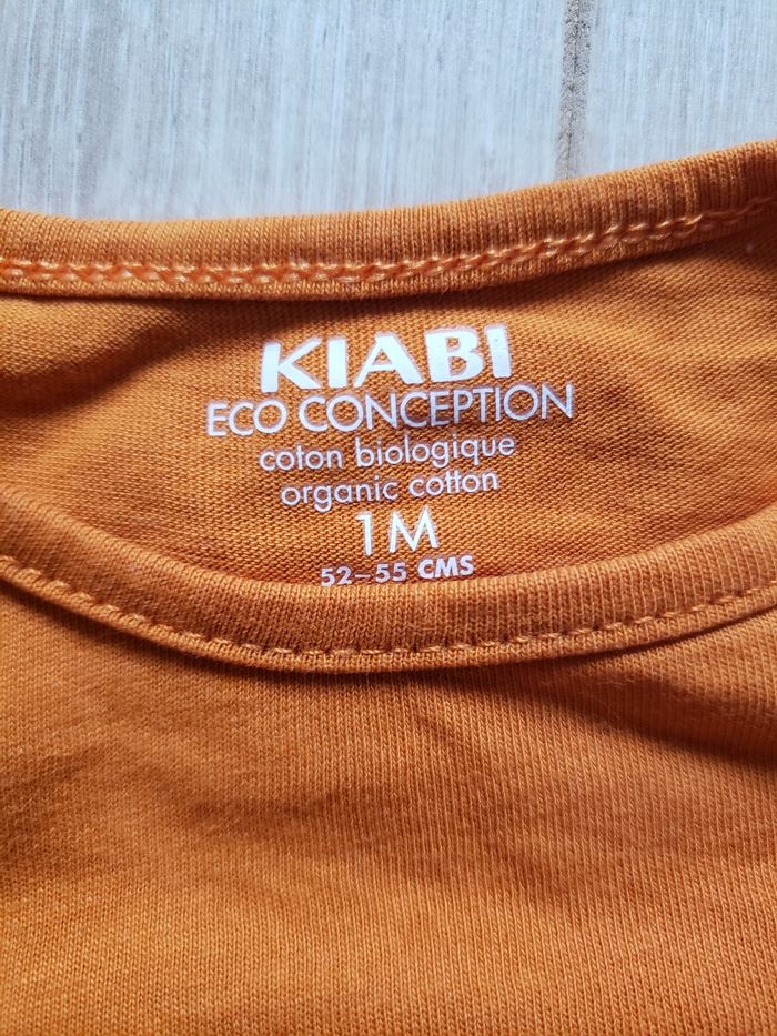 T-shirt taille 1mois - photo numéro 2